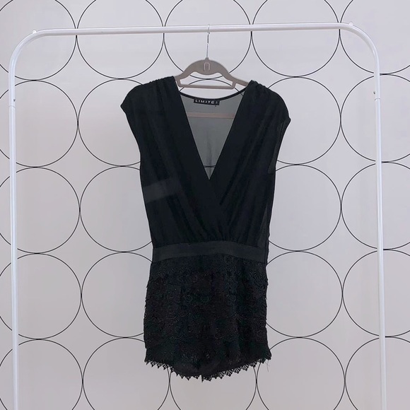 Xs romper short - Picture 1 of 1